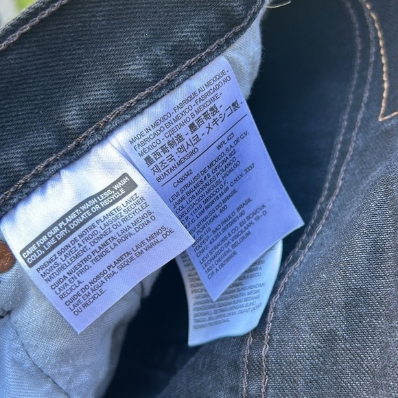 Levi's 501 Shorts Embroidered with Lace and Daisy Flower Details Custom Sz 36 - Picture 7 of 7